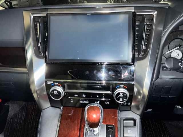 Toyota VELLFIRE 2017 7657875-6