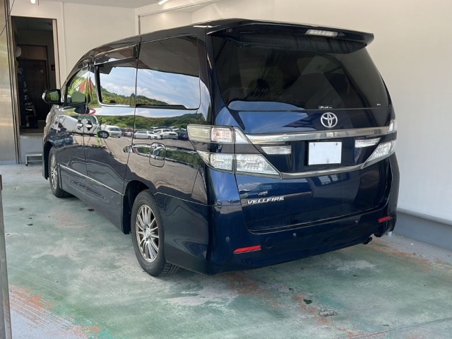Toyota VELLFIRE 2012 7657876-1