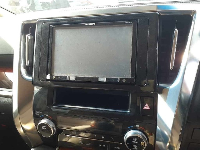 Toyota VELLFIRE 2015 7657911-12