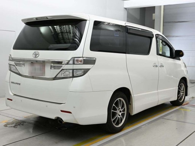 Toyota VELLFIRE 2012 7657918-1