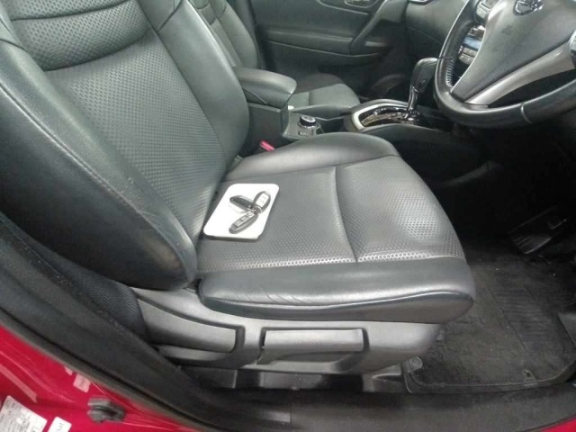 Nissan X-TRAIL 2016 7647196-10