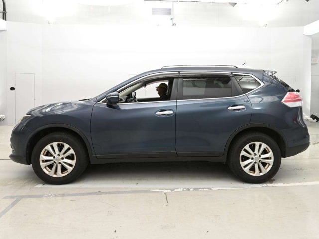 Nissan X-TRAIL 2016 7647257-4