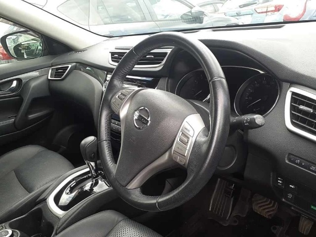 Nissan X-TRAIL 2016 7647257-9