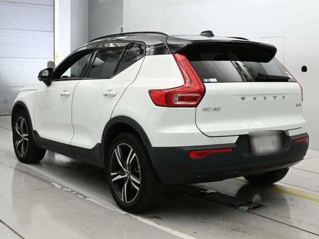 Volvo XC40 2021 7648309-6