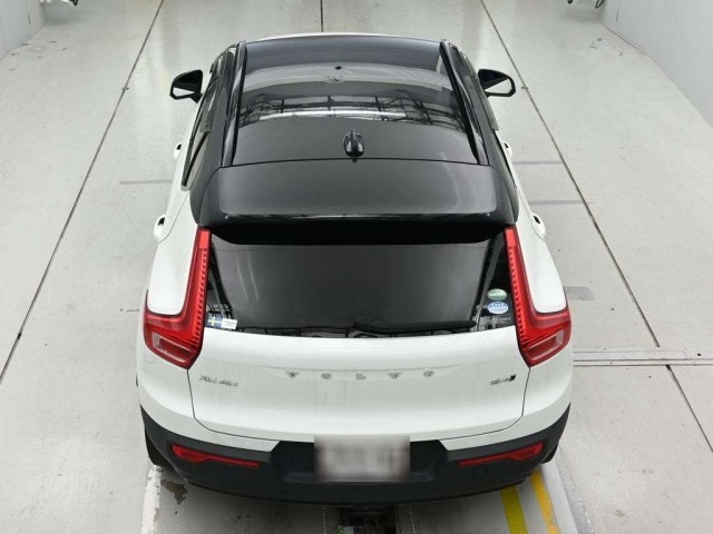 Volvo XC40 2021 7648309-8
