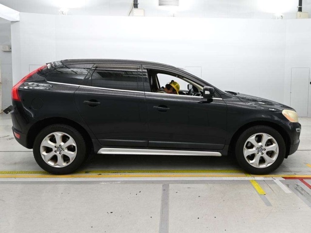 Volvo XC60 2011 7648847-3