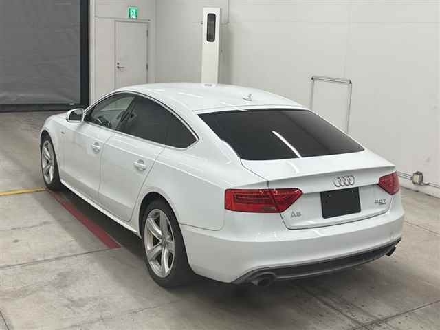 Audi A5 2013 7673259-1