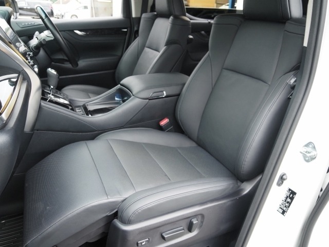 Toyota ALPHARD 2022 7670050-12