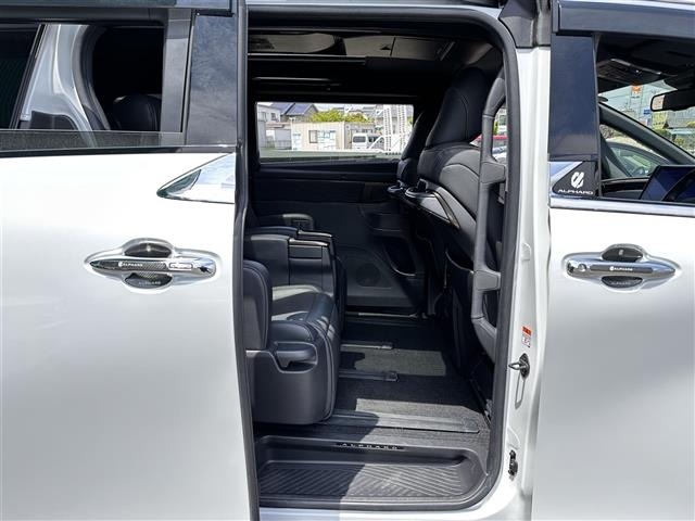 Toyota ALPHARD 2023 7671216-11