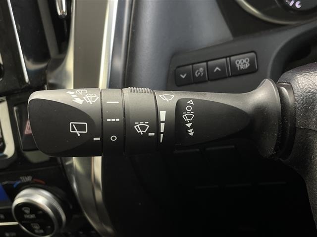 Toyota ALPHARD 2017 7671303-10