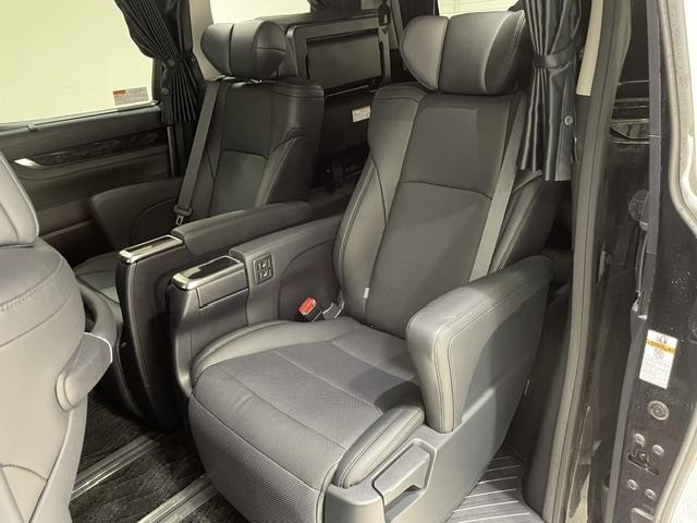 Toyota ALPHARD 2018 7671306-10