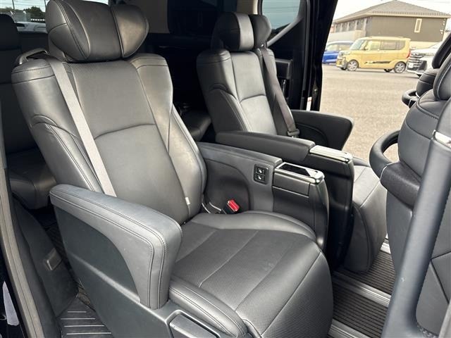 Toyota ALPHARD 2021 7671565-6