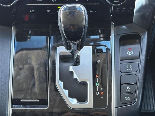 Toyota ALPHARD 2018 7671662-1