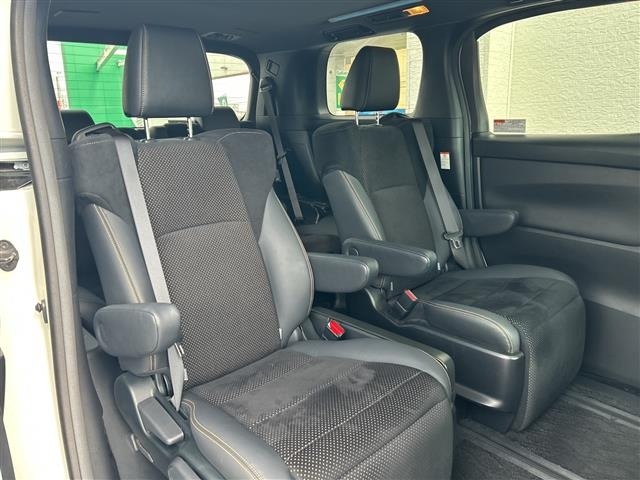 Toyota ALPHARD 2021 7671674-6
