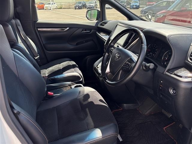 Toyota ALPHARD 2017 7671686-4