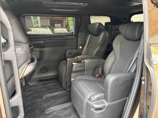 Toyota ALPHARD 2024 7671704-9