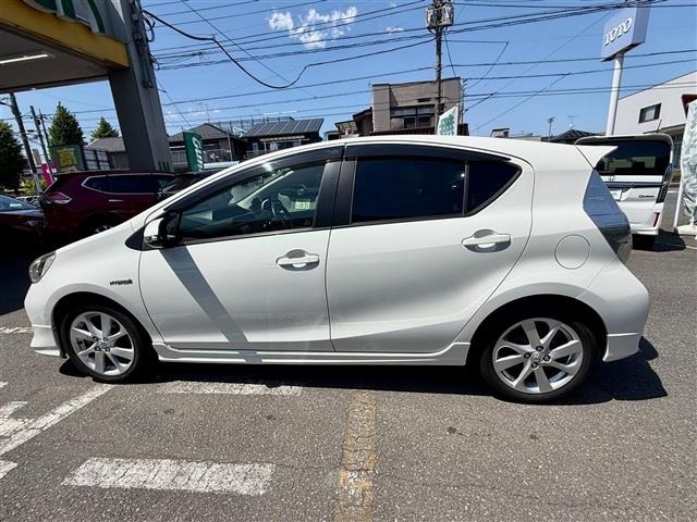 Toyota AQUA 2013 7660095-12