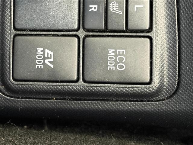 Toyota AQUA 2013 7660095-19