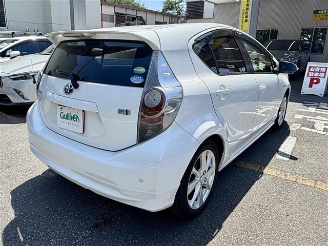Toyota AQUA 2013 7660095-2