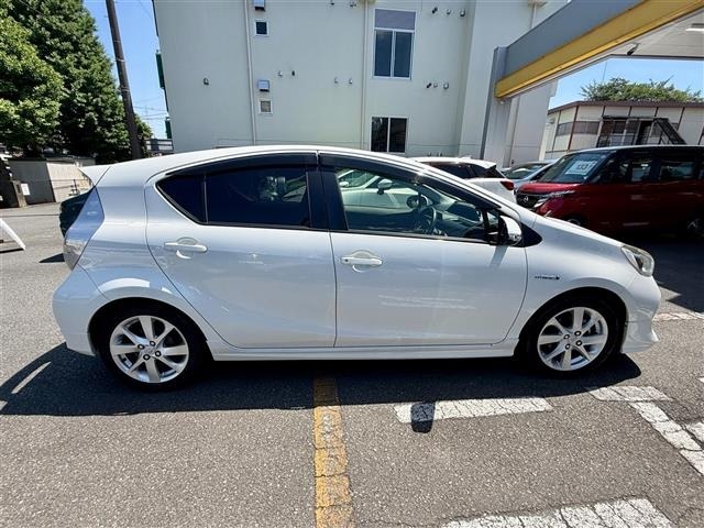 Toyota AQUA 2013 7660095-4