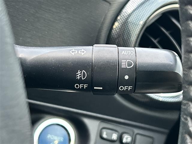 Toyota AQUA 2012 7660356-7