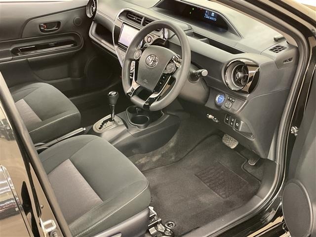 Toyota AQUA 2019 7660409-3