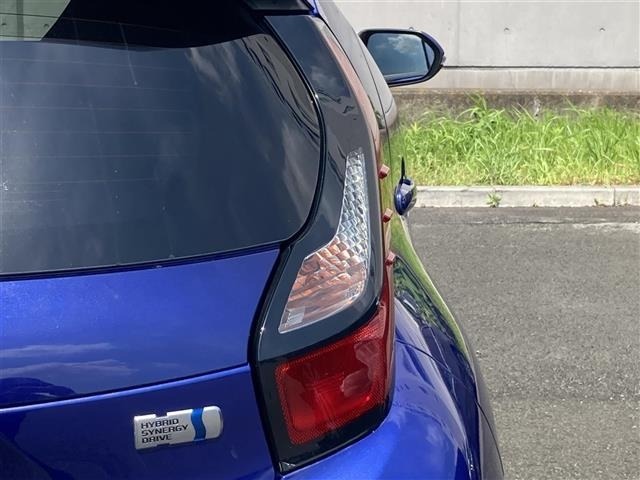 Toyota AQUA 2021 7660452-17