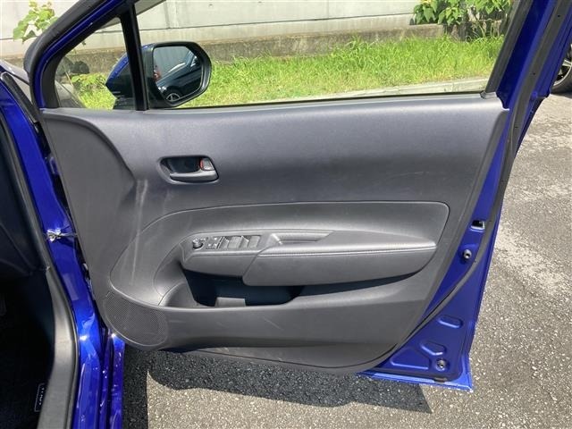 Toyota AQUA 2021 7660452-9