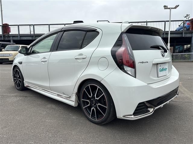 Toyota AQUA 2015 7660470-1