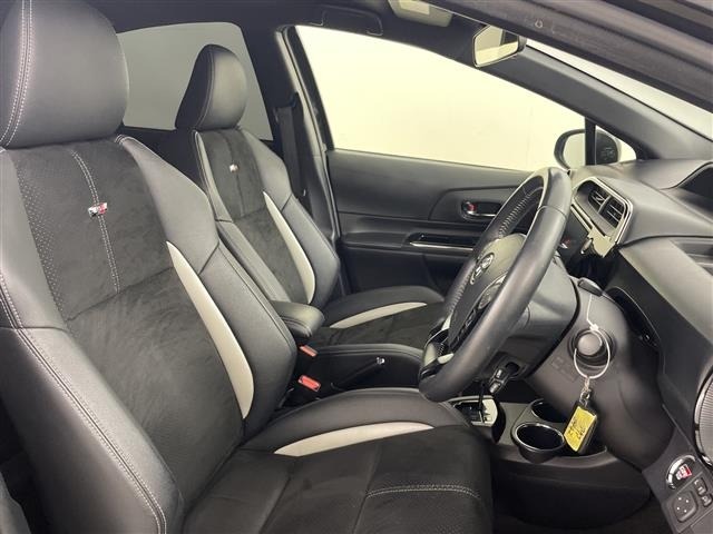 Toyota AQUA 2018 7660549-3