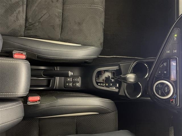 Toyota AQUA 2018 7660549-6