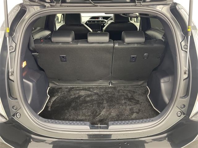 Toyota AQUA 2018 7660549-9