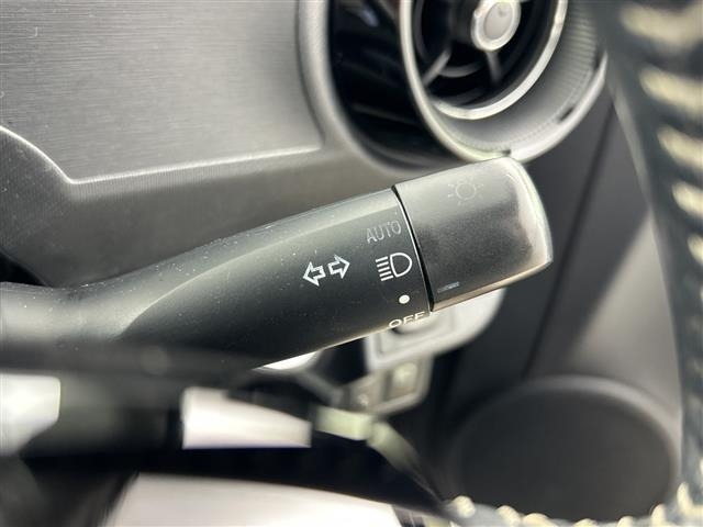 Toyota AQUA 2017 7660607-6