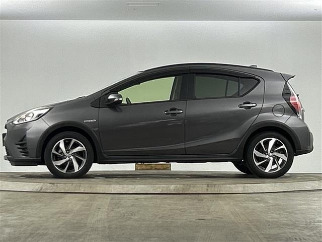 Toyota AQUA 2017 7660607-8
