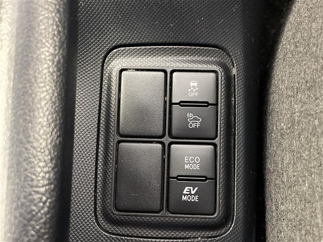 Toyota AQUA 2018 7660614-12