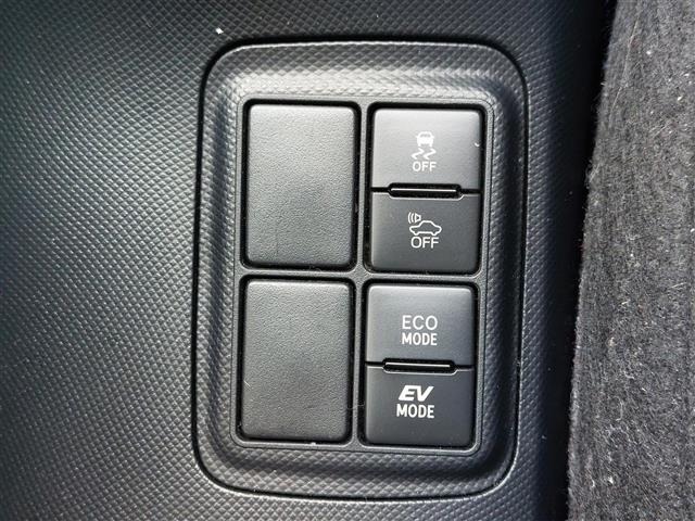 Toyota AQUA 2018 7660621-12