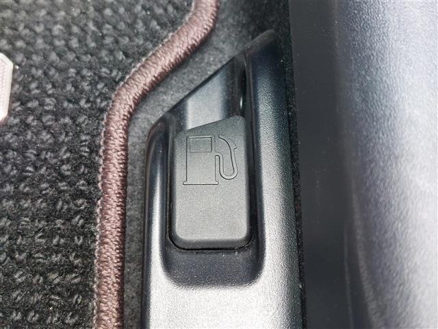 Toyota AQUA 2018 7660621-17