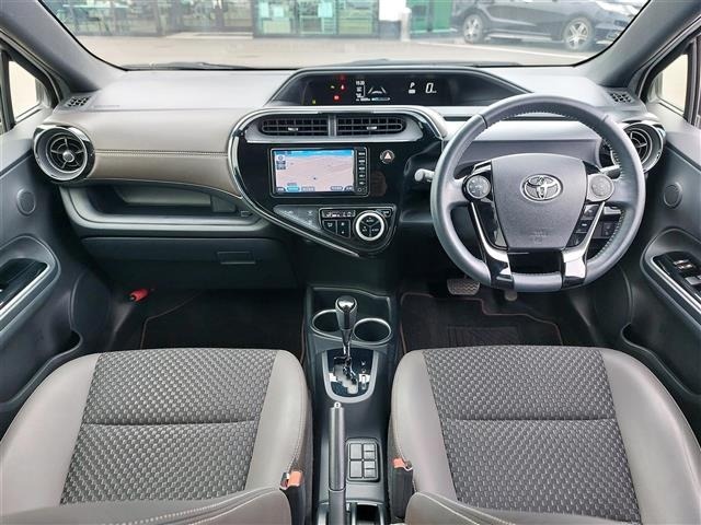 Toyota AQUA 2018 7660621-19