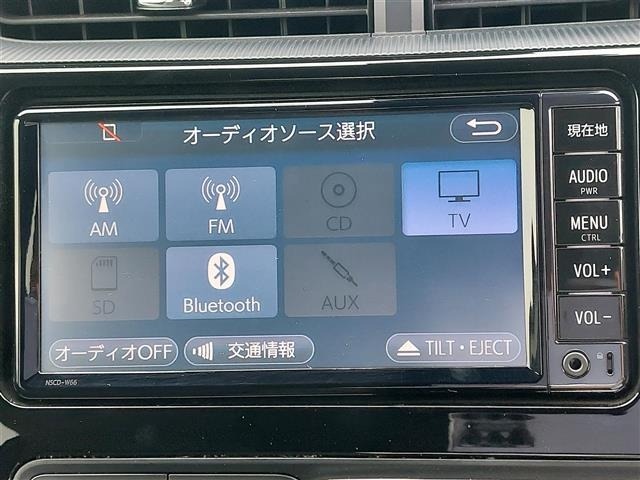 Toyota AQUA 2018 7660621-22