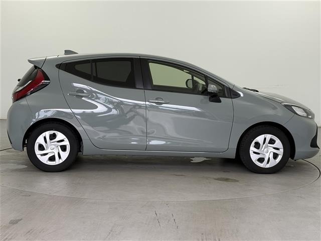 Toyota AQUA 2022 7660633-4