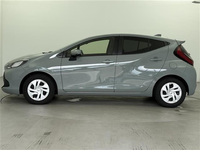 Toyota AQUA 2022 7660633-6