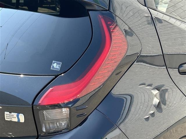 Toyota AQUA 2022 7660654-8