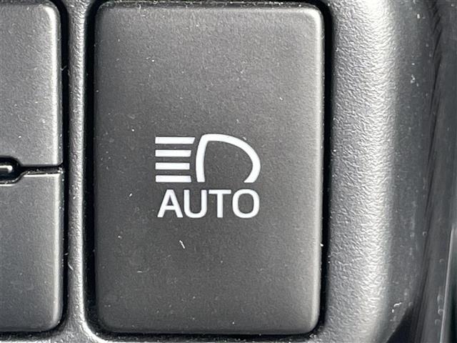 Toyota AQUA 2017 7660661-1