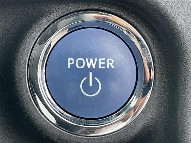 Toyota AQUA 2017 7660661-7