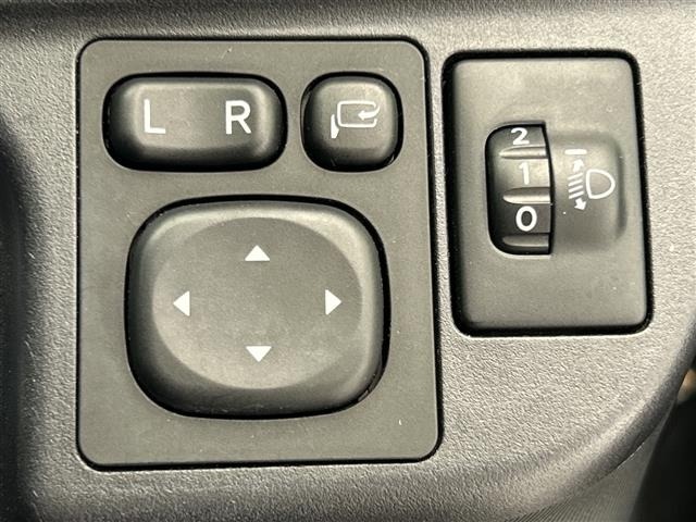 Toyota AQUA 2016 7660662-3