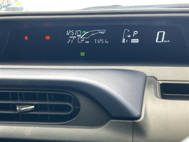 Toyota AQUA 2016 7660662-6