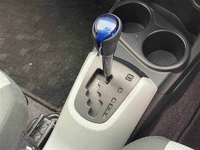 Toyota AQUA 2013 7660669-11