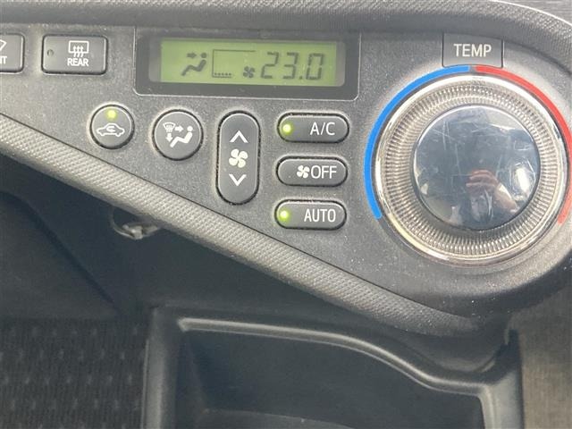 Toyota AQUA 2013 7660676-9