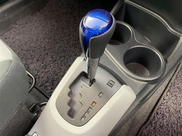 Toyota AQUA 2013 7660683-7