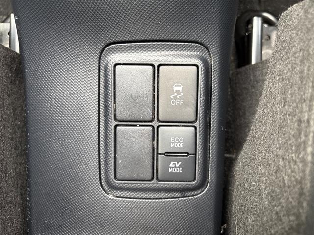 Toyota AQUA 2021 7660695-4